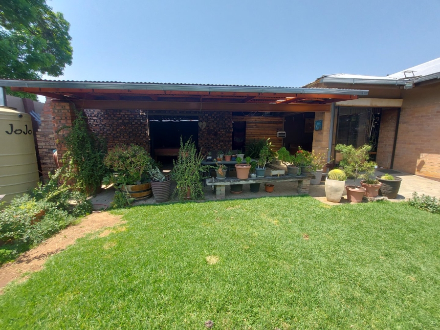 9 Bedroom Property for Sale in Universitas Free State